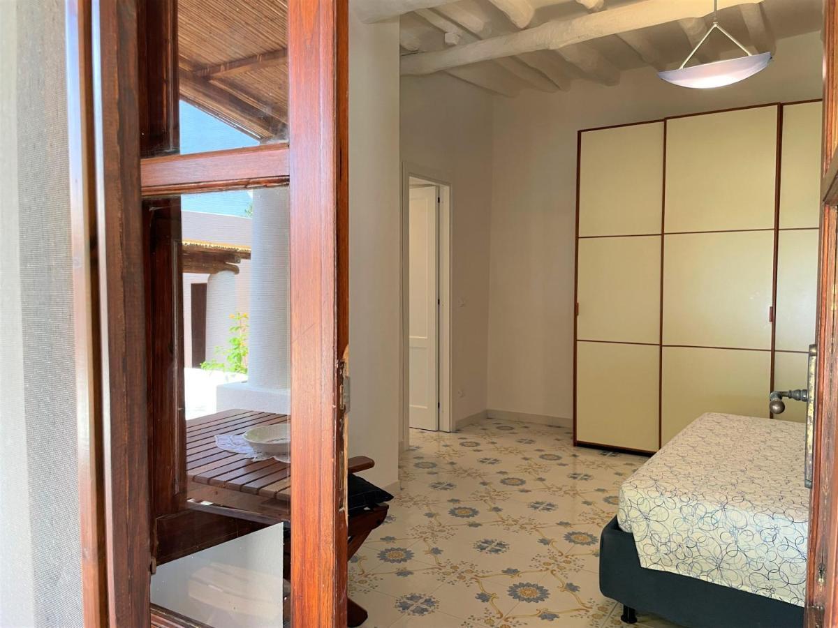 Casa Bouganville Pollara Екстер'єр фото